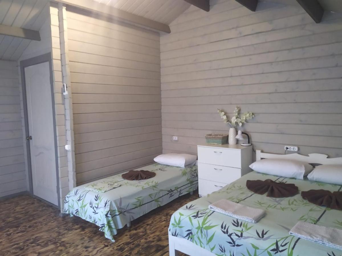 Guest House Lev Pitsunda Exterior foto